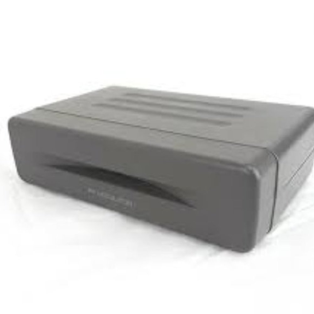 Recoton RF Modulator Audio Video Converter Model DVD647​